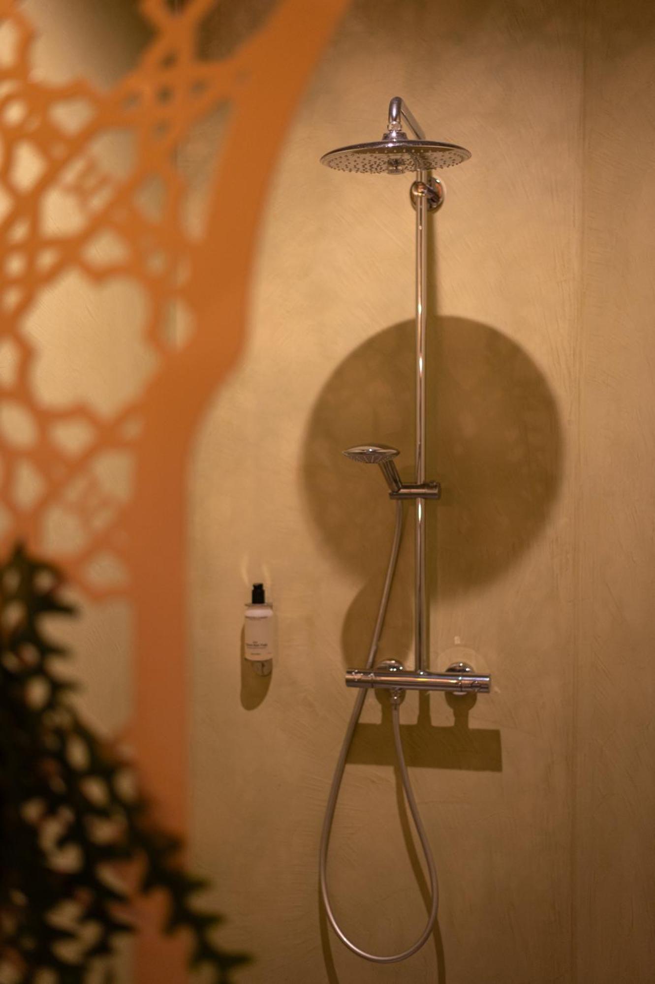 Boutiquehotel The Church アーネム エクステリア 写真